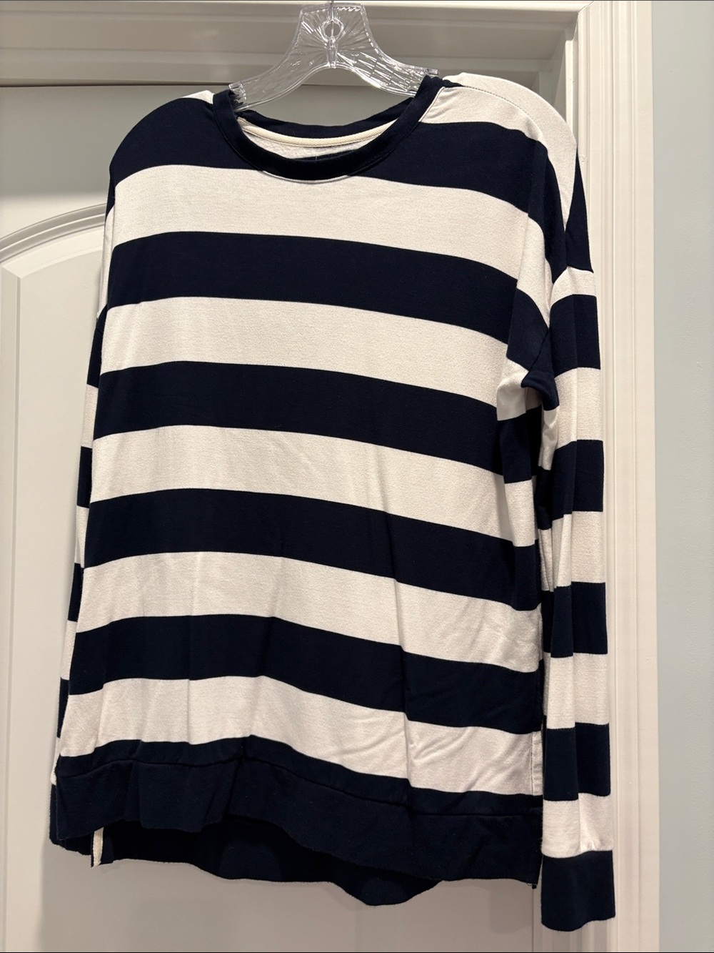 LAST CHANCE! Striped Long Sleeve Knit Top - Navy and White